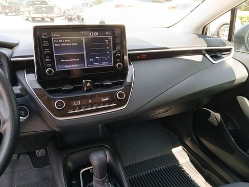 Used 2020 Toyota Corolla LE w/ LE Premium Package FWD image 19