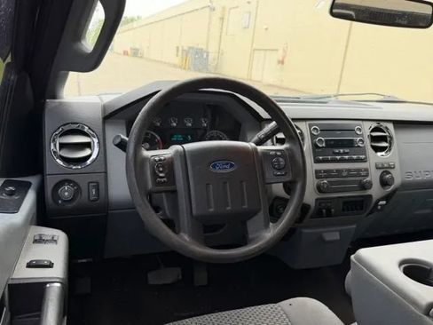 Used 2016 Ford F250 XLT w/ FX4 Off-Road Package AWD/4WD image 11