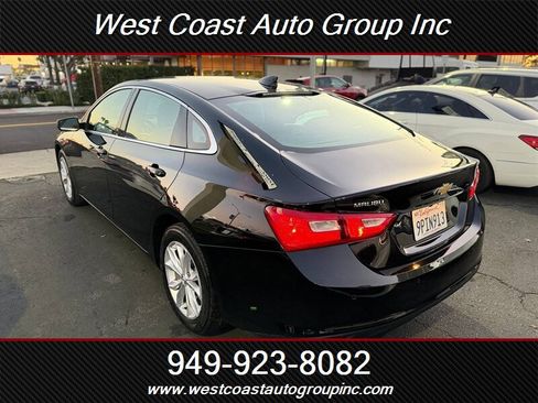 Used 2025 Chevrolet Malibu LT image 3