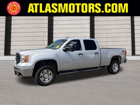 Used 2010 GMC Sierra 2500 SLE w/ Suspension Package, Off-Road RWD image 1