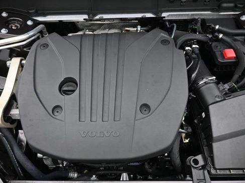 Used 2022 Volvo XC60 B5 Inscription w/ Advanced Package image 37