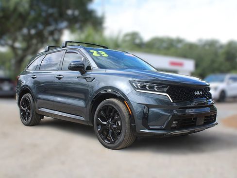 Used 2023 Kia Sorento SX FWD image 3