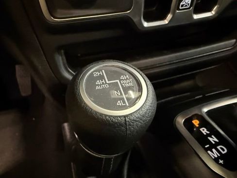 Used 2025 Jeep Wrangler Unlimited Sahara w/ Safety Group image 27