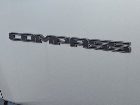 New 2026 Jeep Compass Latitude w/ Quick Order Package 29K image 9