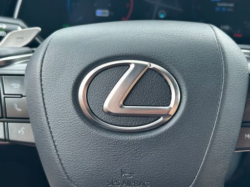 Used 2025 Lexus RX 350h w/ Kick Sensor & Tow Package AWD/4WD image 38