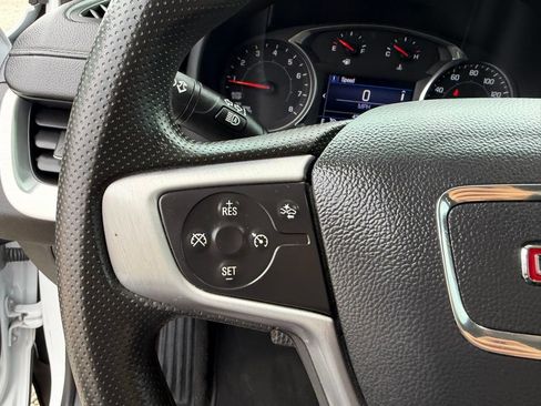 Used 2022 GMC Terrain SLE FWD image 14