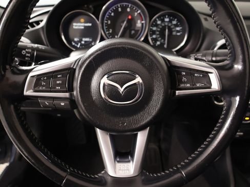 Used 2020 MAZDA MX-5 Miata RF Grand Touring RWD image 3