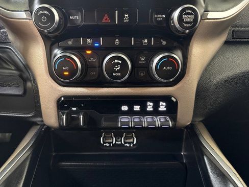 Used 2020 RAM 3500 Laramie image 27