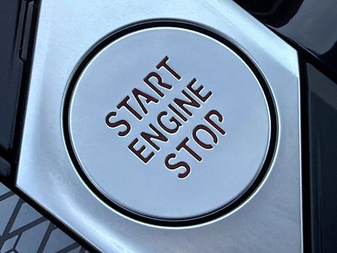 New 2026 BMW 330i xDrive Sedan w/ Parking Assistance Package image 35