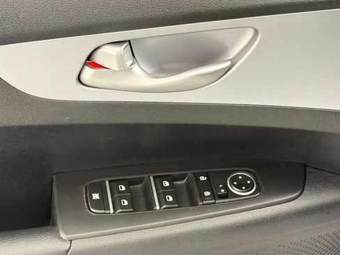 Used 2024 Kia Forte LXS FWD image 20