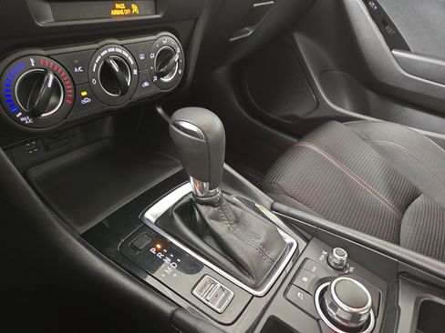 Used 2018 MAZDA MAZDA3 Sport w/ Preferred Equipment Package image 23