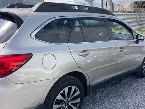Used 2017 Subaru Outback 2.5i Limited AWD/4WD image 7