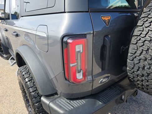 Used 2021 Ford Bronco Badlands image 34