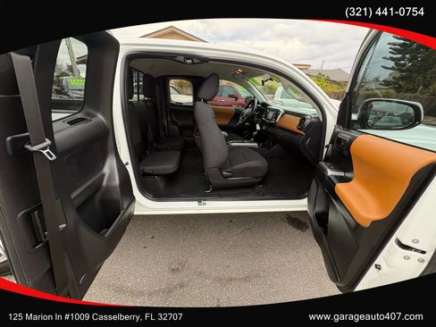 Used 2017 Toyota Tacoma SR5 RWD image 25