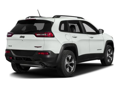 Used 2016 Jeep Cherokee Trailhawk w/ Trailer Tow Group AWD/4WD image 5