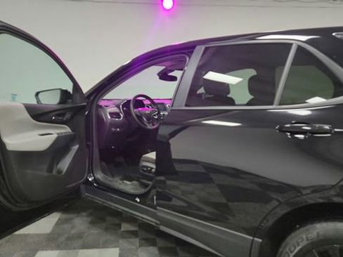 Used 2024 Chevrolet Equinox LS w/ LS Convenience Package image 17