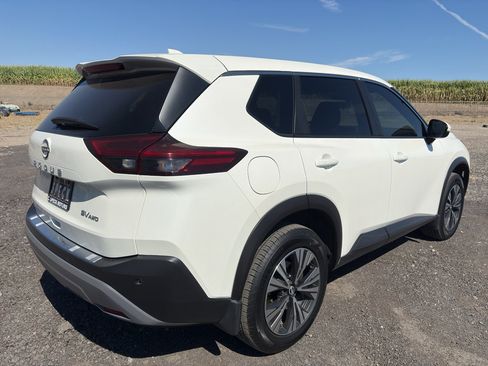 Used 2023 Nissan Rogue SV AWD/4WD image 5