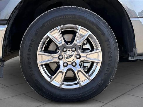 Used 2017 Ford F150 XLT w/ Equipment Group 302A Luxury image 11