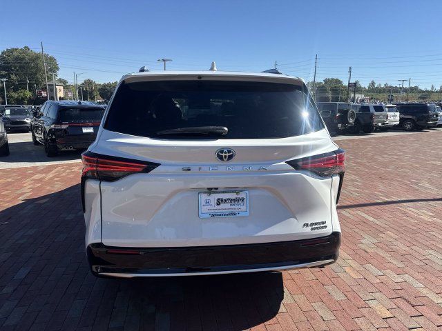 Used 2023 Toyota Sienna Platinum FWD image 35