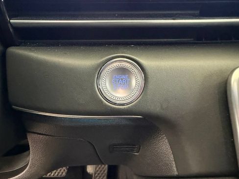 Used 2025 Genesis GV80 2.5T Standard AWD/4WD image 48