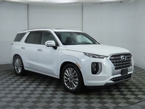 Used 2020 Hyundai Palisade Limited image 3