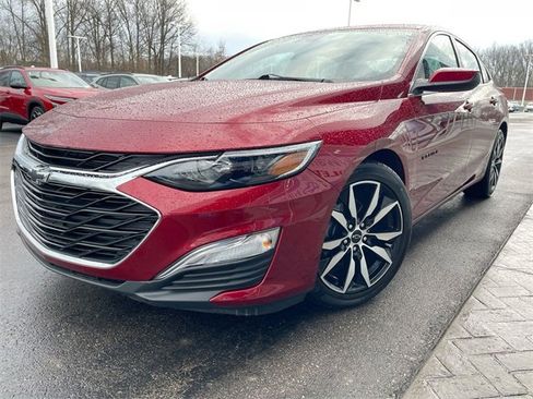 Certified 2023 Chevrolet Malibu RS w/ LPO, Floor Liner Package image 1