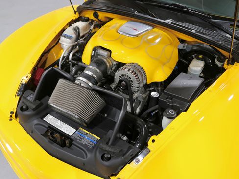 Used 2005 Chevrolet SSR w/ Preferred Equipment Group image 5