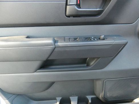 Used 2025 Toyota Tundra SR image 54