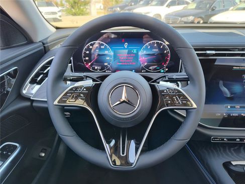New 2026 Mercedes-Benz E 350 4MATIC Sedan image 7