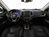 Used 2017 Jeep Cherokee Limited image 5