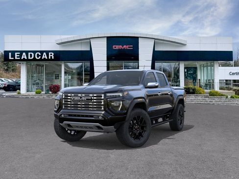 New 2026 GMC Canyon Denali w/ LPO, Denali Black Edition AWD/4WD image 32