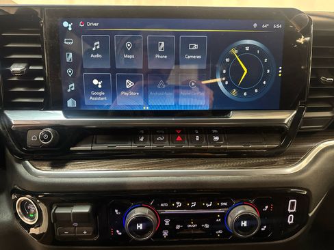 Certified 2025 Chevrolet Silverado 2500 LT w/ Convenience Package image 24