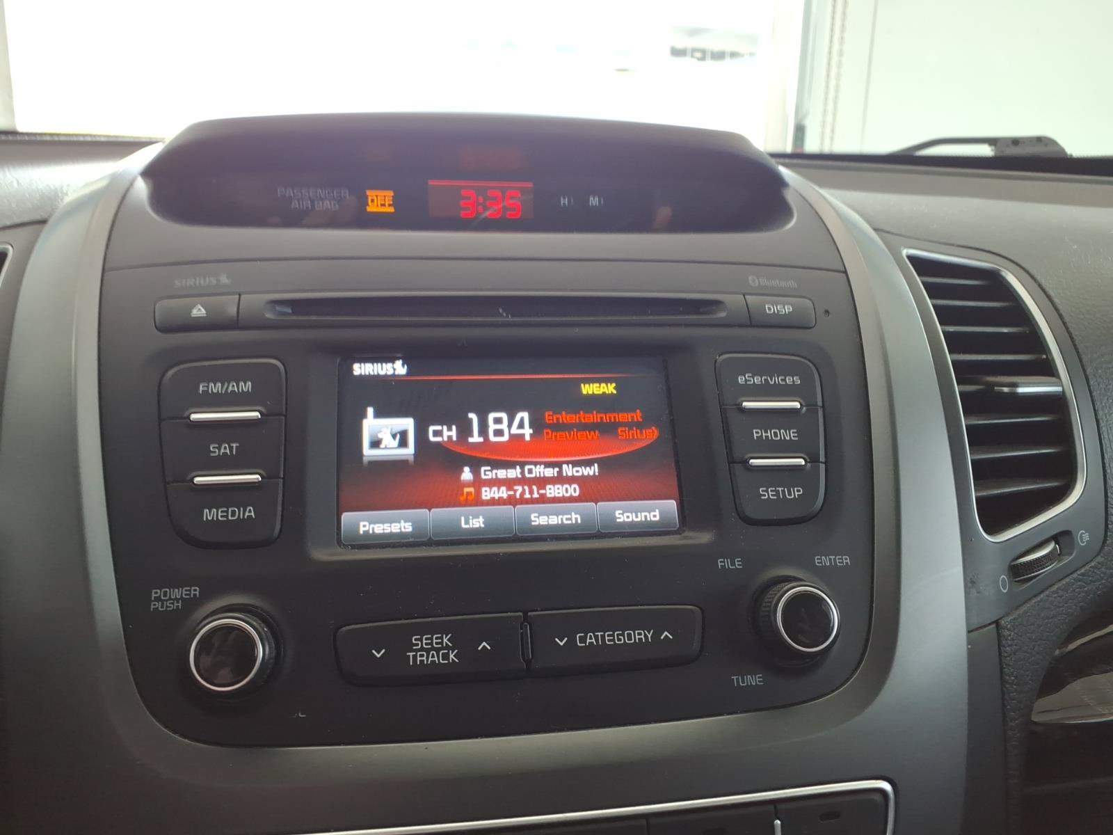 Used 2015 Kia Sorento LX AWD/4WD image 21
