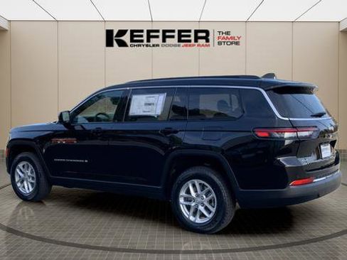 New 2025 Jeep Grand Cherokee L Laredo image 2