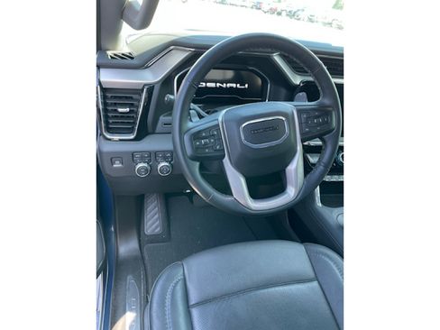 Used 2025 GMC Sierra 1500 Denali AWD/4WD image 5