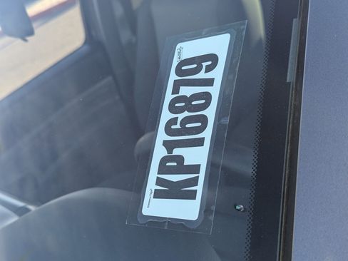 Used 2015 Toyota Tacoma PreRunner image 31