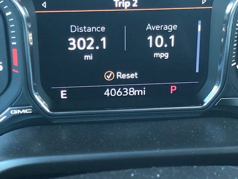 Used 2022 GMC Sierra 3500 Denali w/ Denali Ultimate Package image 10