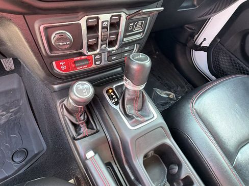Used 2020 Jeep Gladiator Rubicon image 22