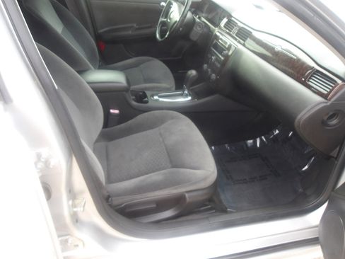 Used 2014 Chevrolet Impala Limited LS image 10