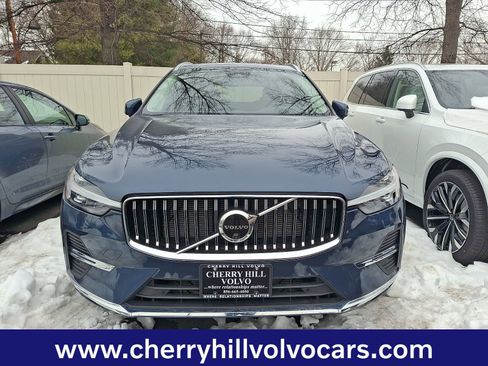 Certified 2023 Volvo XC60 B5 Ultimate image 2