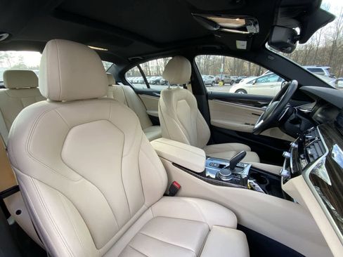 Used 2020 BMW 530i xDrive 530i xDrive w/ Premium Package image 28