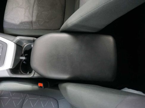 Used 2023 Toyota RAV4 XLE image 20