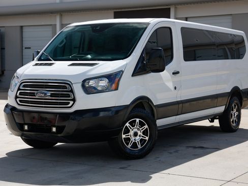 Used 2019 Ford Transit 350 XLT RWD image 1
