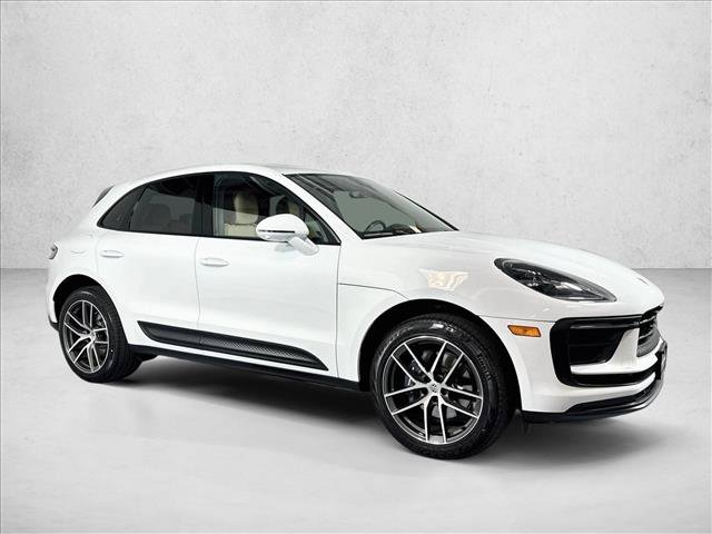Certified 2026 Porsche Macan AWD/4WD image 7