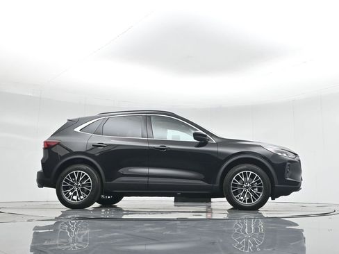New 2025 Ford Escape SE image 46