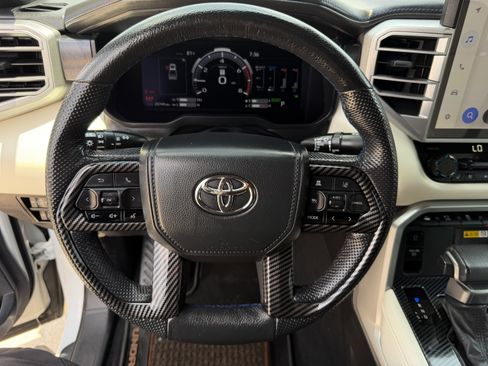 Used 2024 Toyota Tundra Platinum AWD/4WD image 18