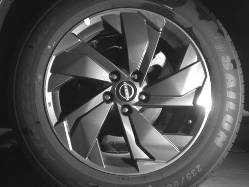 Used 2025 Nissan Rogue SV image 14