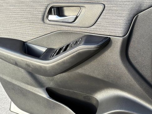 Certified 2023 Nissan Rogue SV image 31