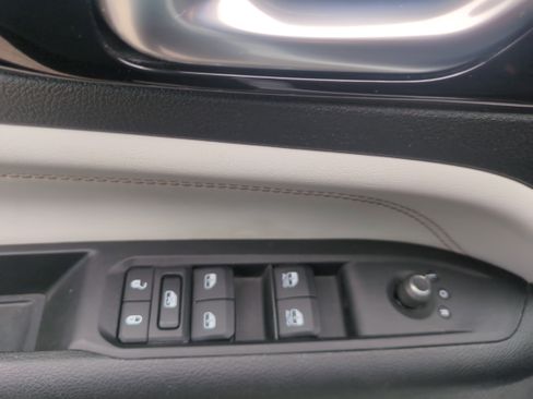 Used 2022 Jeep Compass Limited AWD/4WD image 9
