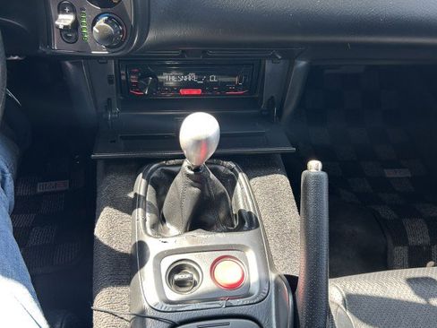 Used 2000 Honda S2000 image 11